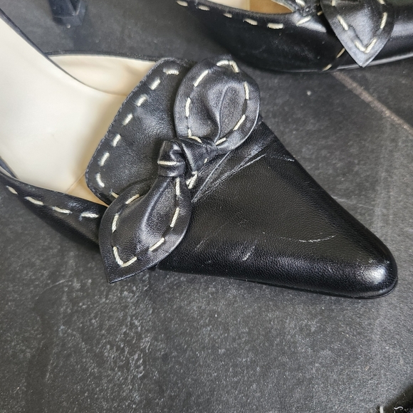 Bisou Bisou Black Heels with Elegant Ruched Design - Picture 6 of 6